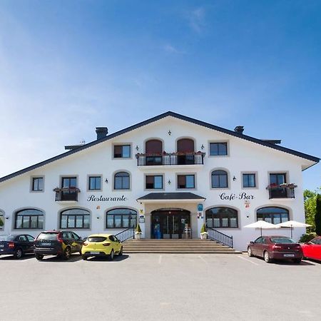 Hostal Restaurante O'Cadaval Frades Eksteriør bilde