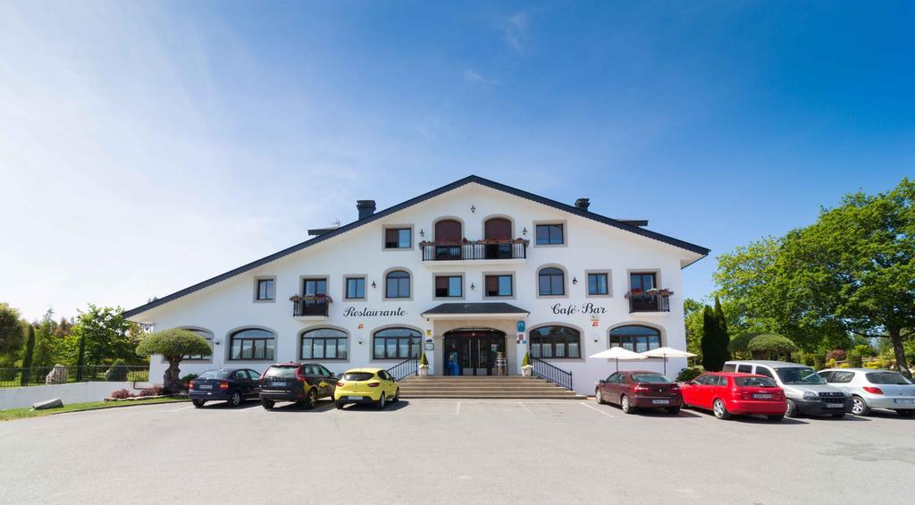 Hostal Restaurante O'Cadaval Frades Eksteriør bilde